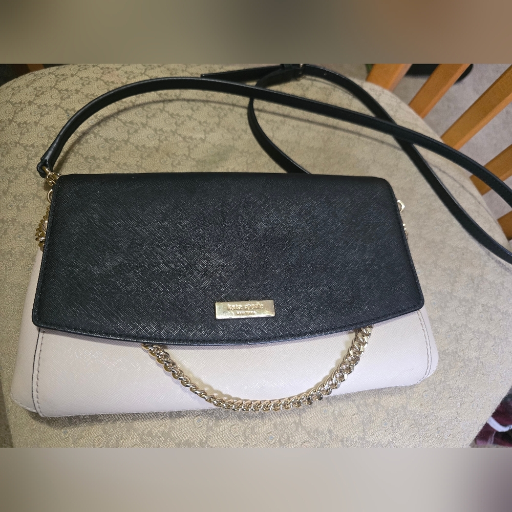 Kate Spade New York Greer Laurel Way
Crossbody Purse